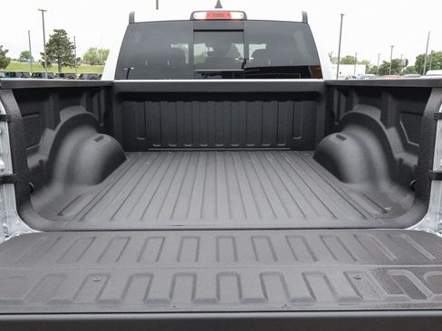 New 2026 RAM 1500 Express AWD/4WD image 8
