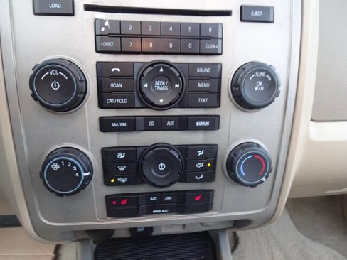 Used 2012 Ford Escape XLT image 21