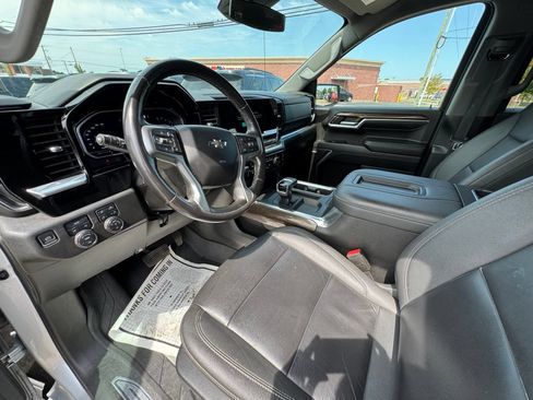 Used 2022 Chevrolet Silverado 1500 RST w/ Rally Edition AWD/4WD image 16