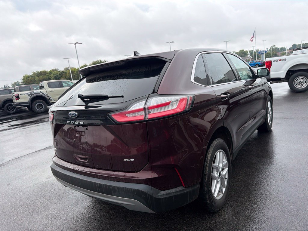 Used 2023 Ford Edge SEL w/ Convenience Package AWD/4WD image 4