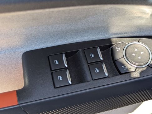 Certified 2022 Ford Maverick XLT FWD image 19