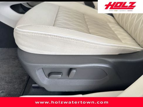 Certified 2023 Buick Envision Avenir AWD/4WD image 10