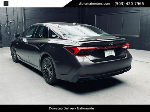 Used 2020 Toyota Avalon XSE w/ All Weather Liner Package FWD image 5