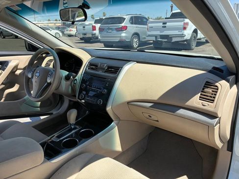 Used 2014 Nissan Altima 2.5 S FWD image 19