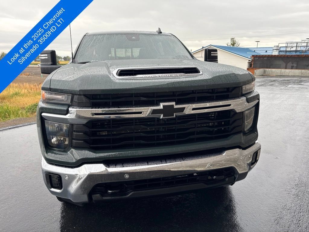 Used 2025 Chevrolet Silverado 3500 LT w/ Safety Package AWD/4WD image 3