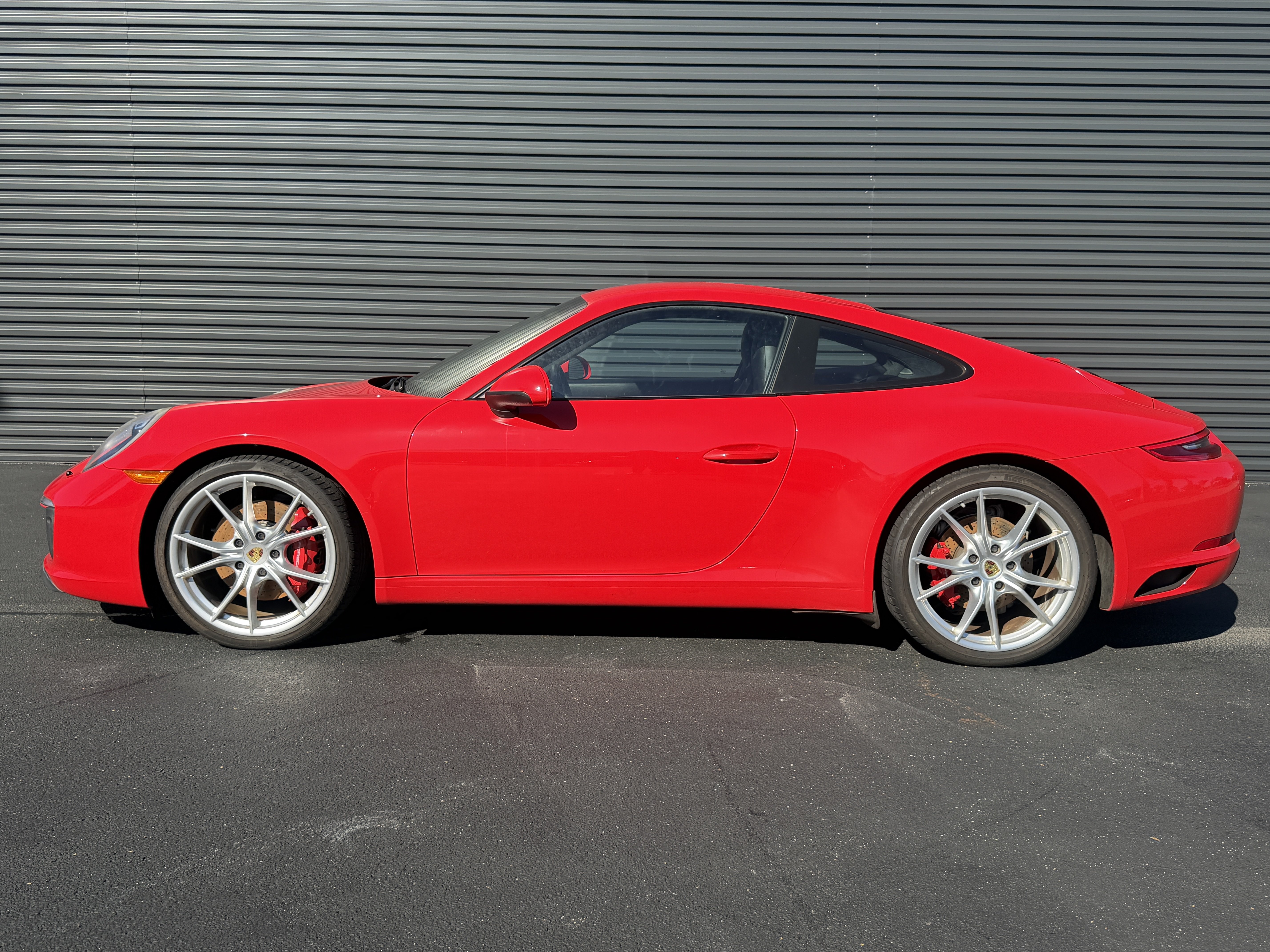Used 2017 Porsche 911 Carrera S RWD image 2