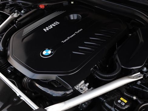 Used 2019 BMW 540i RWD image 12