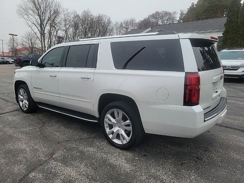 Used 2017 Chevrolet Suburban Premier image 4
