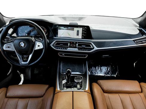 Used 2022 BMW X7 xDrive40i w/ Premium Package AWD/4WD image 17