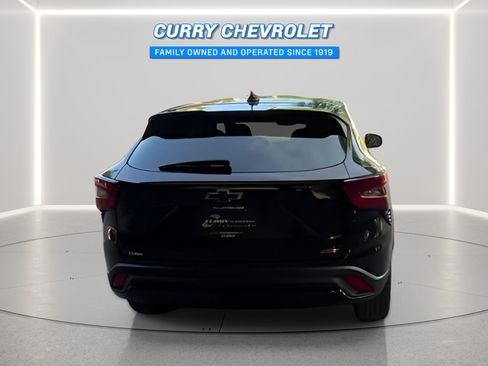 Used 2024 Chevrolet Trax RS w/ Sunroof Package FWD image 13