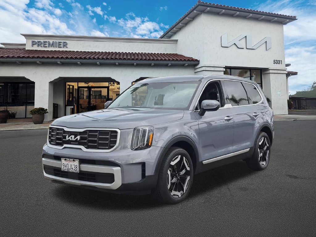 Certified 2024 Kia Telluride S FWD image 4