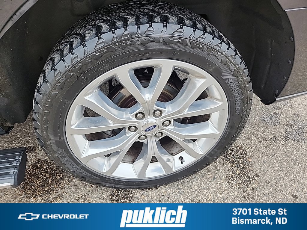 Used 2018 Ford Expedition Limited w/ Equipment Group 302A AWD/4WD image 43