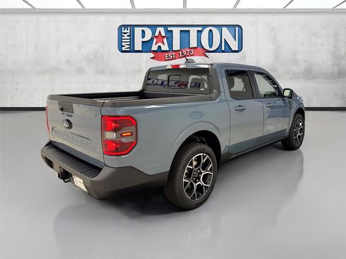 New 2026 Ford Maverick Lariat image 7