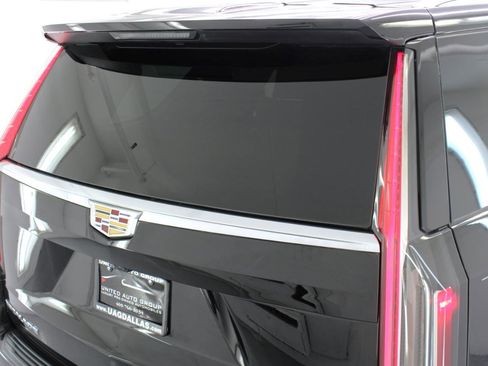 Used 2022 Cadillac Escalade Premium Luxury w/ Performance Package RWD image 19