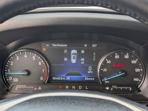 Used 2023 Ford Explorer XLT RWD image 14
