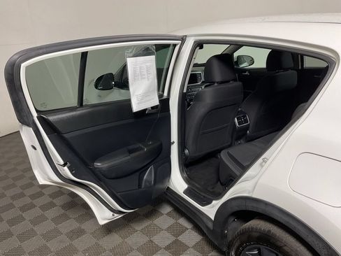 Used 2022 Kia Sportage LX w/ LX AWD Value Edition Package image 31