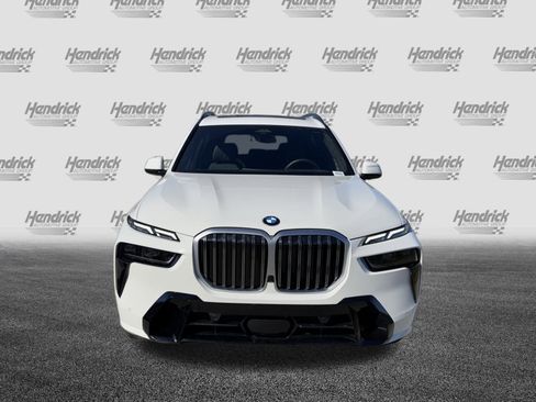 Certified 2025 BMW X7 xDrive40i w/ M Sport Package image 3