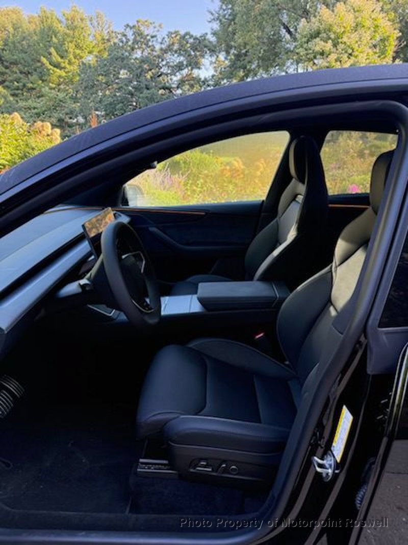Used 2026 Tesla Model Y Performance AWD/4WD image 2