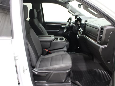 Used 2023 GMC Sierra 1500 SLE AWD/4WD image 24