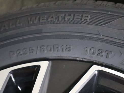Used 2024 Kia Sportage EX FWD image 40