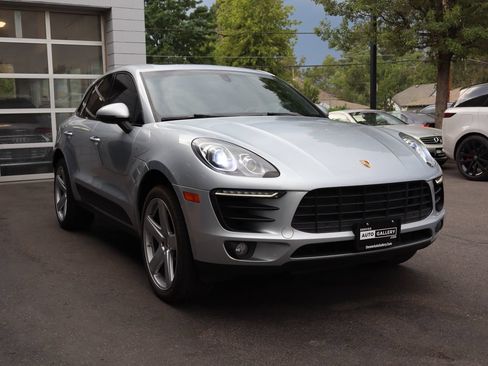 Used 2016 Porsche Macan S AWD/4WD image 6