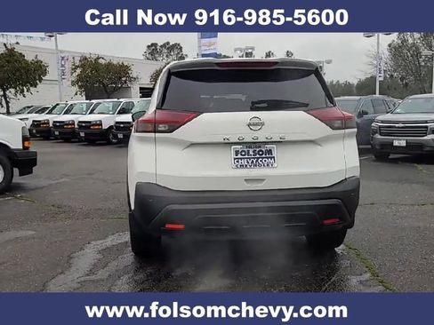 Used 2021 Nissan Rogue S image 9