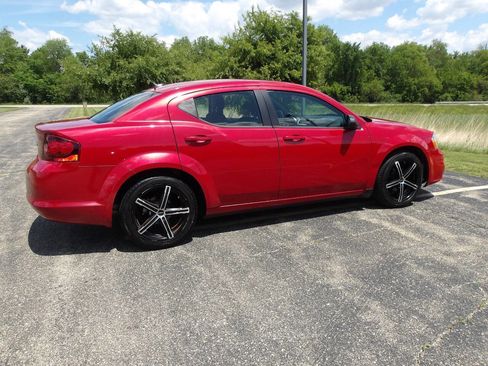 Used 2013 Dodge Avenger SE image 10