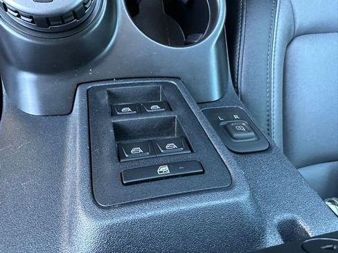 Used 2024 Ford Bronco Everglades AWD/4WD image 9
