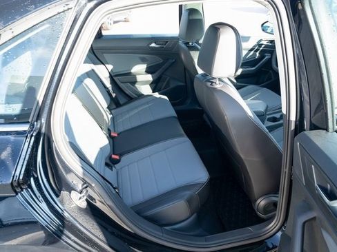 New 2026 Volkswagen Jetta SE image 36