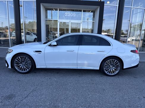 New 2026 Mercedes-Benz E 53 AMG e 4MATIC Sedan image 2
