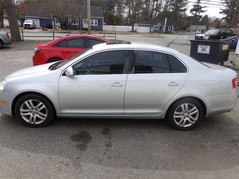 Used 2007 Volkswagen Jetta Wolfsburg Edition image 8