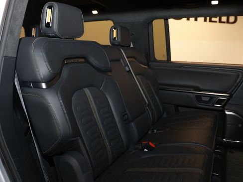 Used 2023 Rivian R1S Adventure image 14