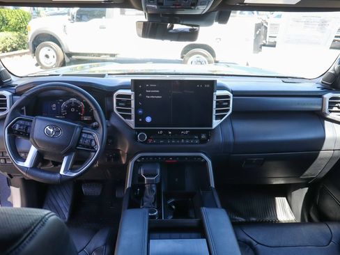 Used 2025 Toyota Tundra Platinum AWD/4WD image 30