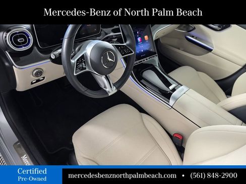 Used 2025 Mercedes-Benz C 300 Sedan image 10