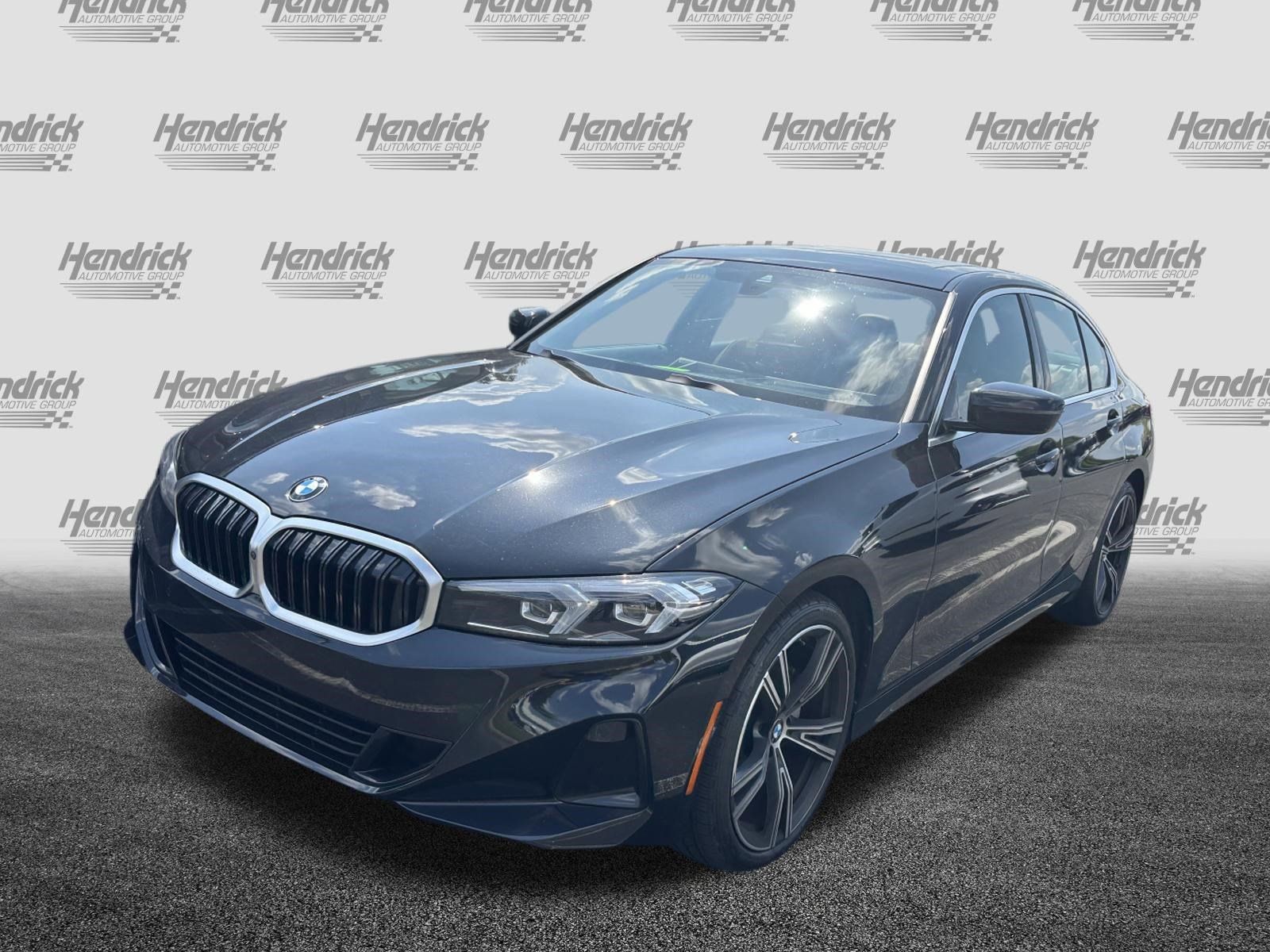 Used 2024 BMW 330i Sedan w/ Premium Package RWD image 5