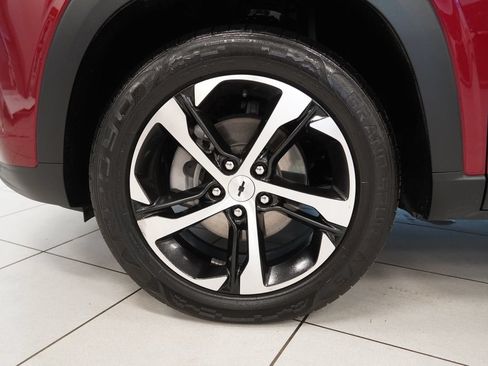Used 2024 Chevrolet Trax RS FWD image 15