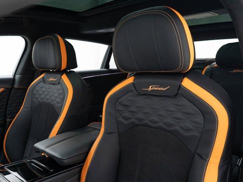 Used 2025 Bentley Flying Spur Plug-In Hybrid image 16