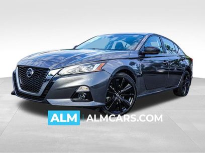 Used 2022 Nissan Altima 2.5 SR w/ Midnight Edition Package