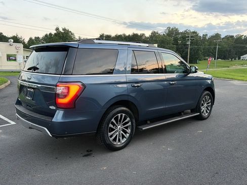 Used 2018 Ford Expedition Limited w/ Equipment Group 301A AWD/4WD image 7