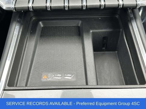 Used 2025 GMC Acadia Elevation image 7