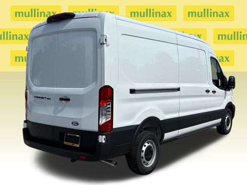 New 2026 Ford Transit 250 148 Medium Roof RWD image 4