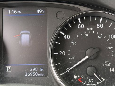 Used 2019 Nissan Rogue SV w/ Premium Package image 21