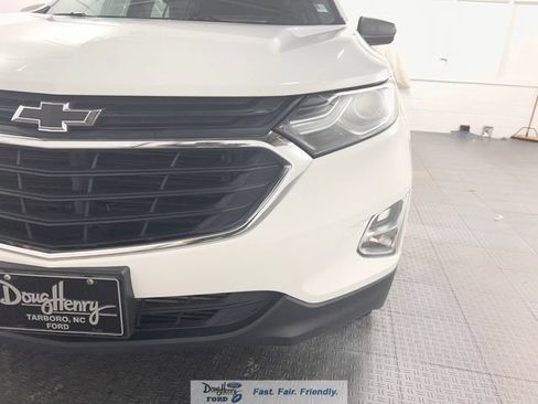 Used 2018 Chevrolet Equinox LS FWD image 11