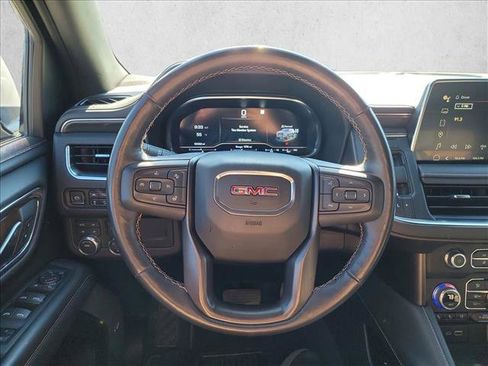 Used 2022 GMC Yukon XL AT4 image 20