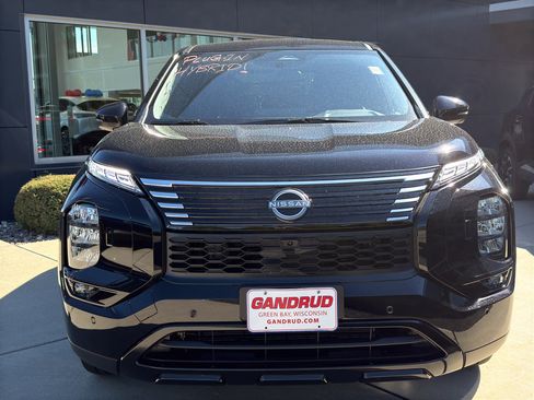 New 2026 Nissan Rogue SL AWD/4WD image 3