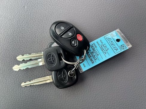 Used 2013 Toyota Sequoia Limited AWD/4WD image 38