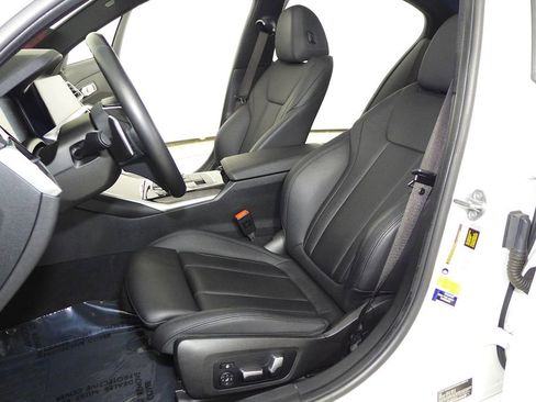 Used 2020 BMW 330i Sedan w/ Convenience Package RWD image 22