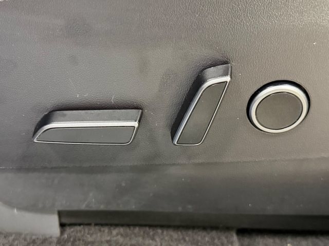 Used 2022 Tesla Model Y Performance AWD/4WD image 20