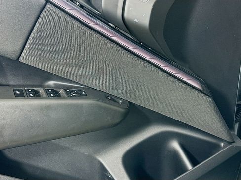 Used 2025 BMW X3 xDrive30i w/ Premium Package image 18