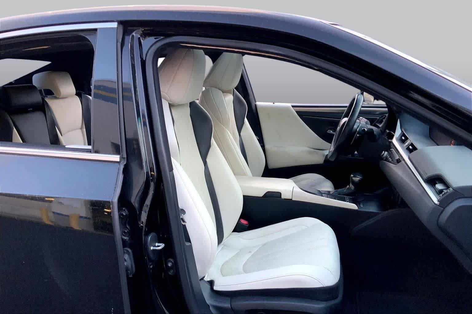 Used 2021 Lexus ES 350 F Sport w/ Special Edition FWD image 9
